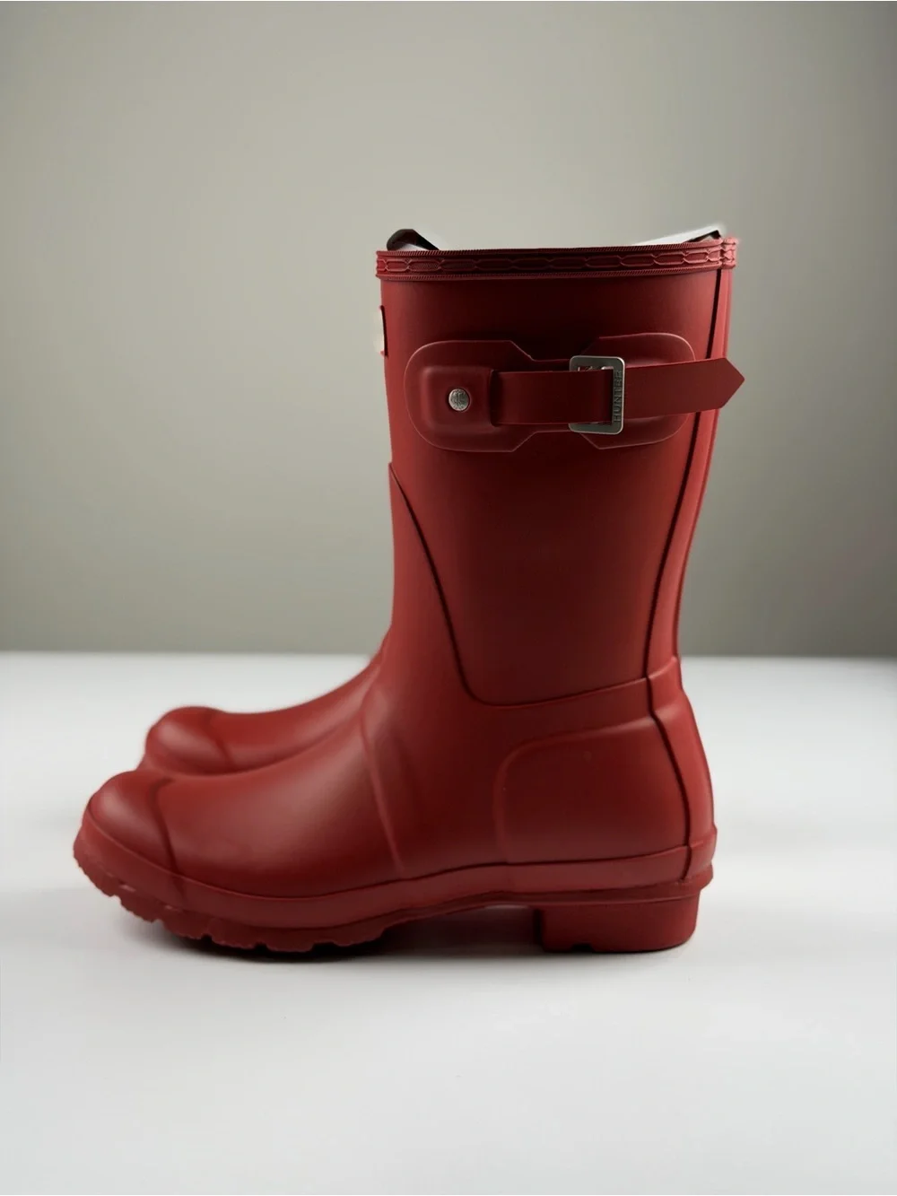Hunter Women's Original Short Rain Boots in Military Red, Size 7